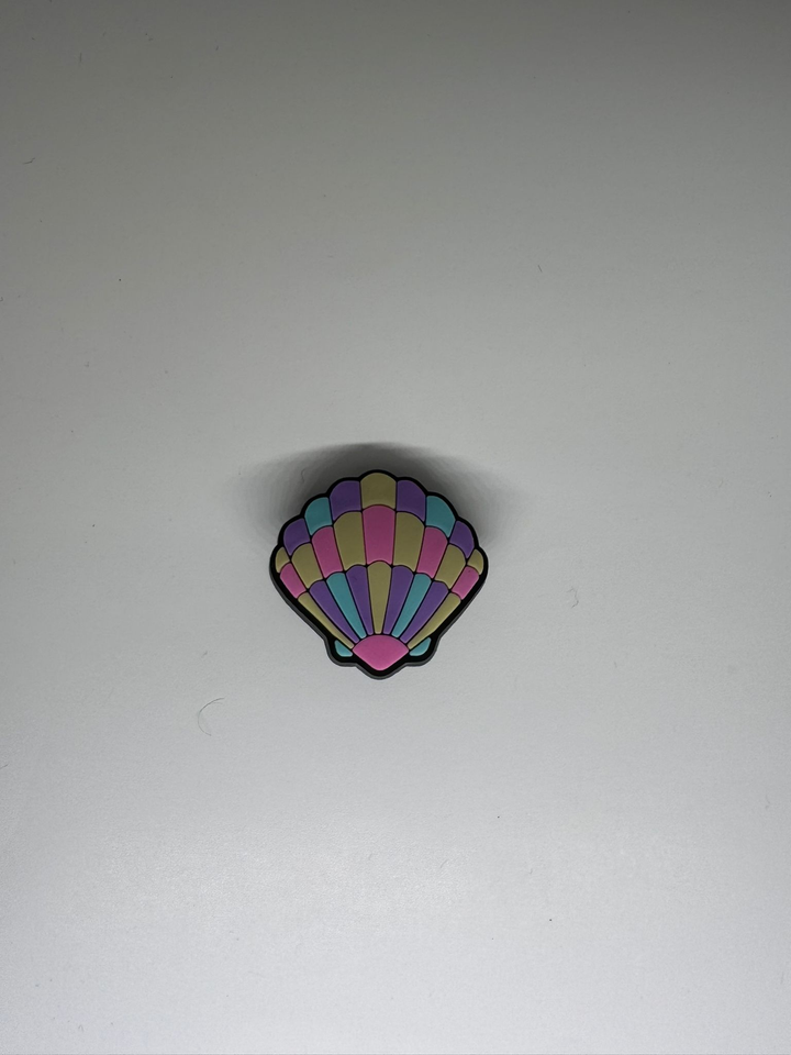 Pretty Shell Charm
